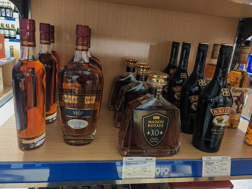 酒類直供 低價優(yōu)質(zhì)保真，品味茅臺、五糧液、洋河經(jīng)典海味